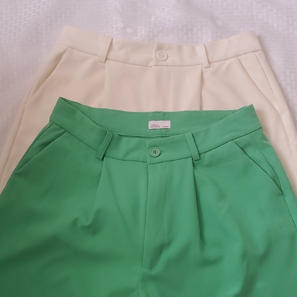 DANIELLE BERNSTEIN Green and Cream Women's Shorts - Picture 2 of 15